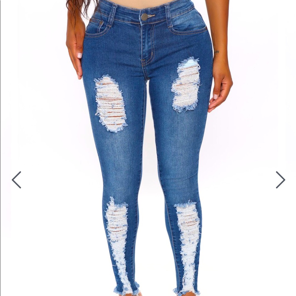 Fashion Nova, mid waisted jeans